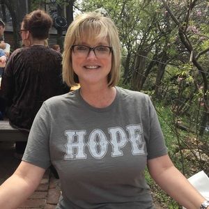 Meet your Posher, Lisa